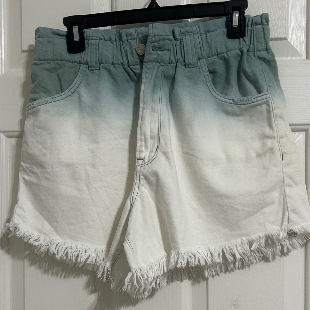 Vervet Stylish Ombre Fringe Women Shorts